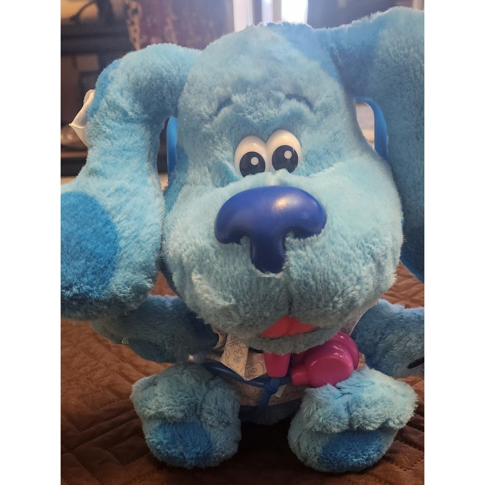 Blues‎ Clues Tv Check-Up Talking Dog Sounds Lights Interactive Plush Doctor Toy